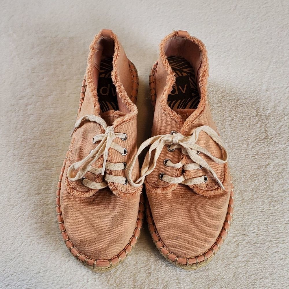 DV Salman Canvas Sneakers Shoes Size 6.5